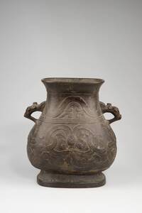 Henkelgefäß in archaischer Form Weinbehälter (hu) von Anonym
