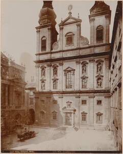 Fotografie der Jesuitenkirche in Wien (vom Bearbeiter vergebener Titel) von Wlha, Josef