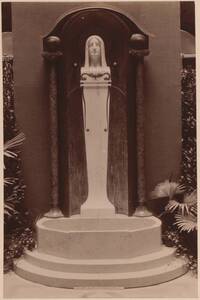 Fotografie eines Brunnens aus Kupfer und Marmor von Nikolaus Stadler (vom Bearbeiter vergebener Titel) von Stadler, Nikolaus