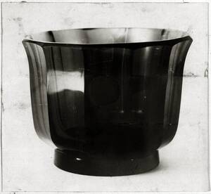 "Vase Nr. H 114“ von Hoffmann, Josef